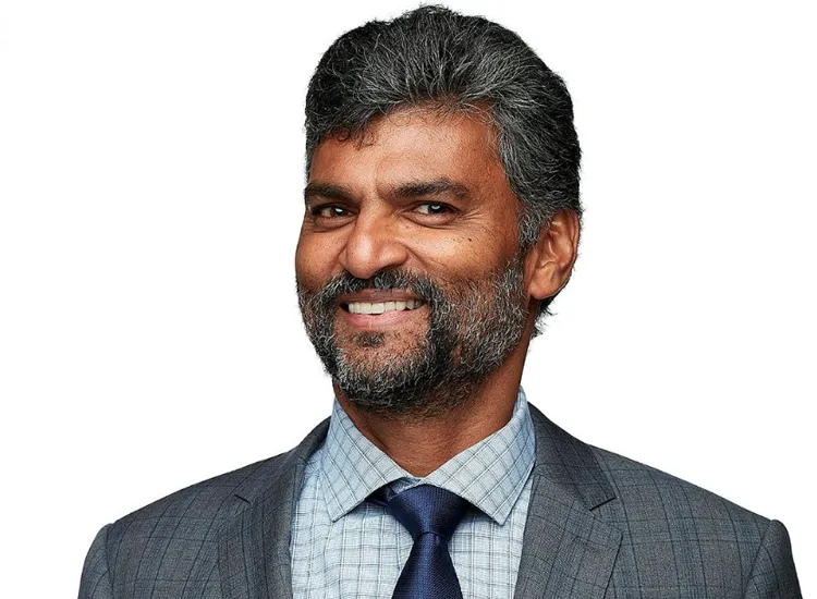 Raja coordenou a equipe responsável pela parte digital do chip que comanda o gerenciamento de potência do helicópetero | Foto: Mauricio Palomar | Divulgação