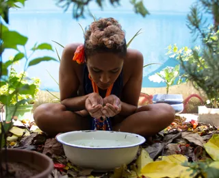 Com inspiração baiana, cantora Dêssa Souza lança EP 'Camadas'