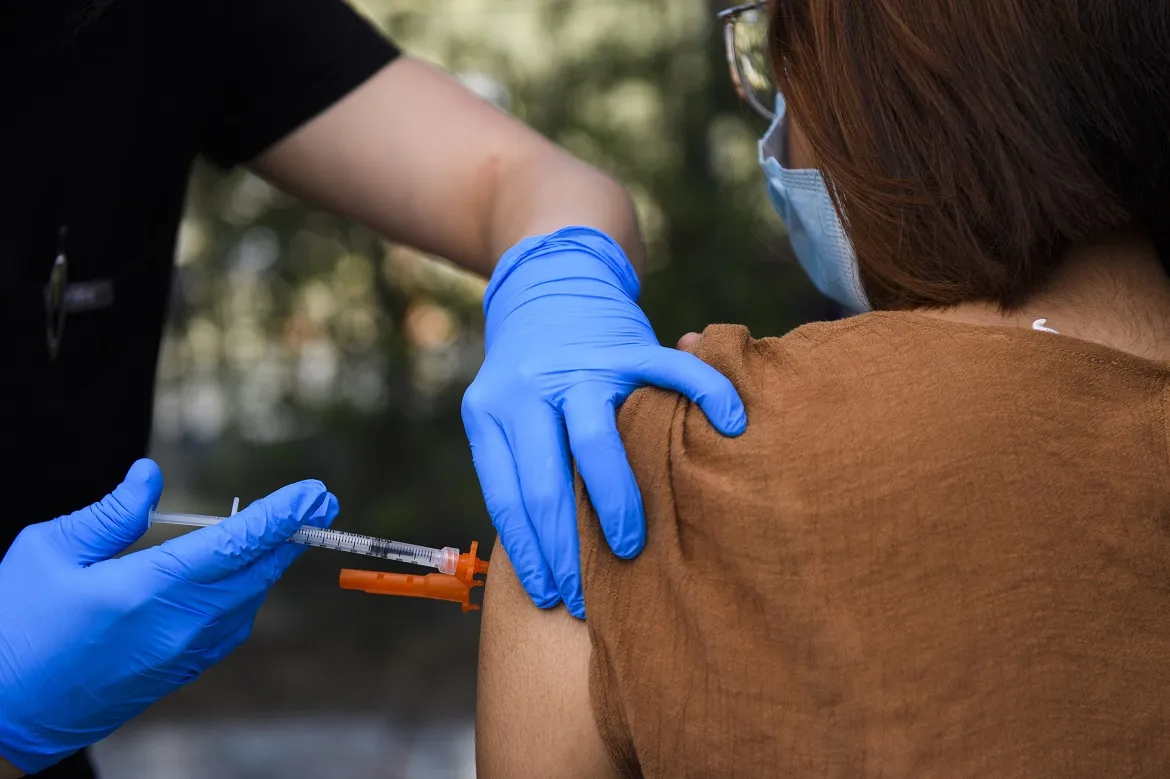 A Pfizer é uma das vacinas utilizadas no Brasil | Foto: Patrick T. Fallon | AFP