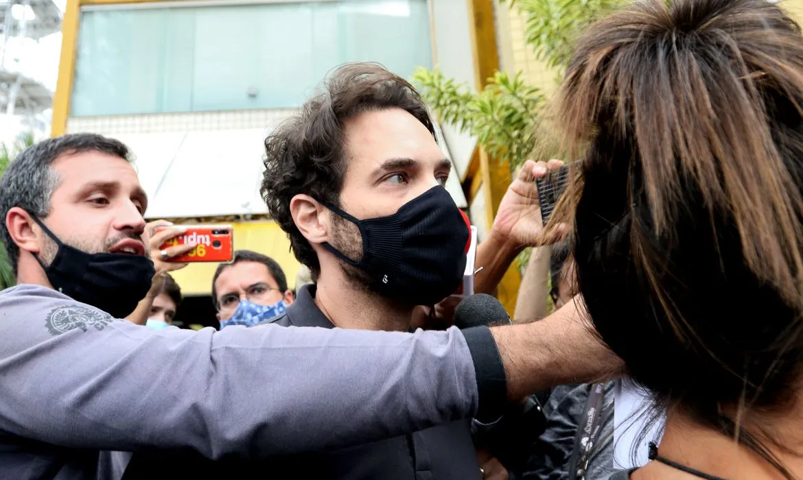 Deputado usou peças do inquérito da Polícia Civil como argumento | Foto: Tânia Rego | Agência Brasil