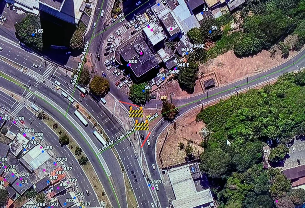 Trecho precisou ser interditado para a recuperação emergencial do sistema de drenagem | Foto: Transalvador | Divulgação