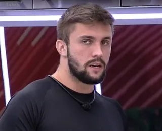 Arthur Picoli rebate criticas após receber vacina contra Covid-19: "Comprem um gato, sete vidas para cuidar"