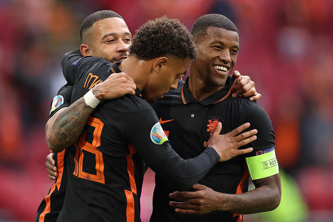 Com esta vitória, os holandeses terminam a primeira fase da Euro com três vitórias | Foto: Kenzo Tribouillard | AFP