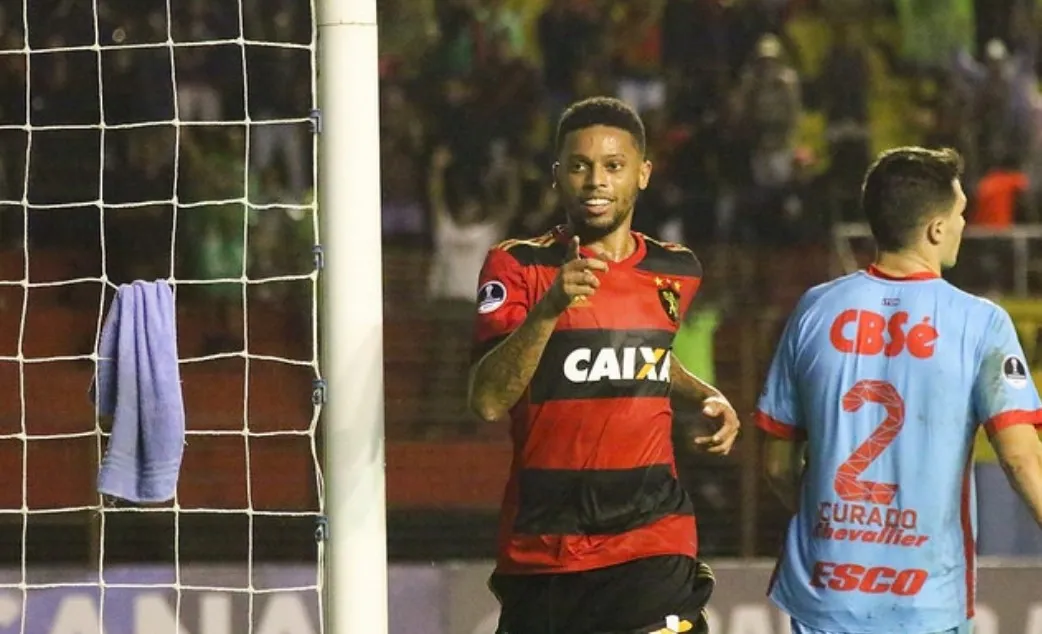 Atacante ganhou o apelido após foto em festa viralizar nas redes sociais | Foto: Williams Aguiar | Sport Club do Recife