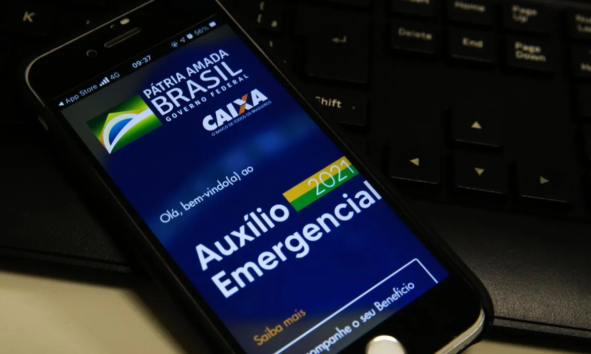 A Caixa lembra que o calendário da terceira parcela foi antecipado | Foto: Marcello Casal Jr | Agência Brasil