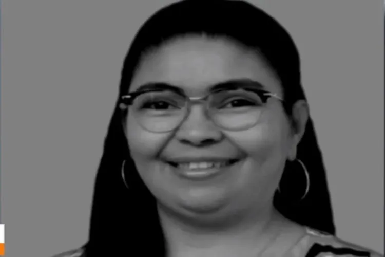 Aleciene Chaves Gusmão, de 44 anos, por complicações