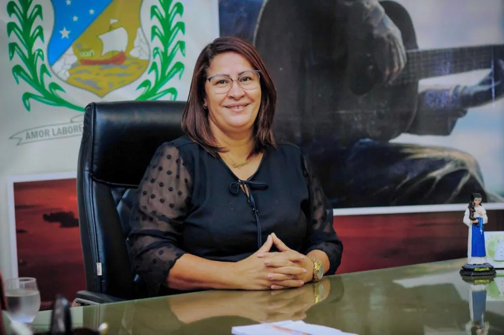 “Meu povo, estou aqui para tranquilizar a todos. Sofremos um acidente na noite de ontem, colidimos contra uma vaca na estrada, mas, com a graça de Deus, estamos todos bem.", disse Suzana Ramos em suas redes sociais.