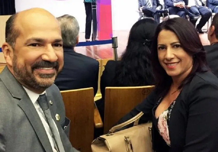 Ex-prefeitos, que são casados, são suspeitos de ter desviado mais de 200 milhões entre 2009 e 2017 através de fraudes em licitações