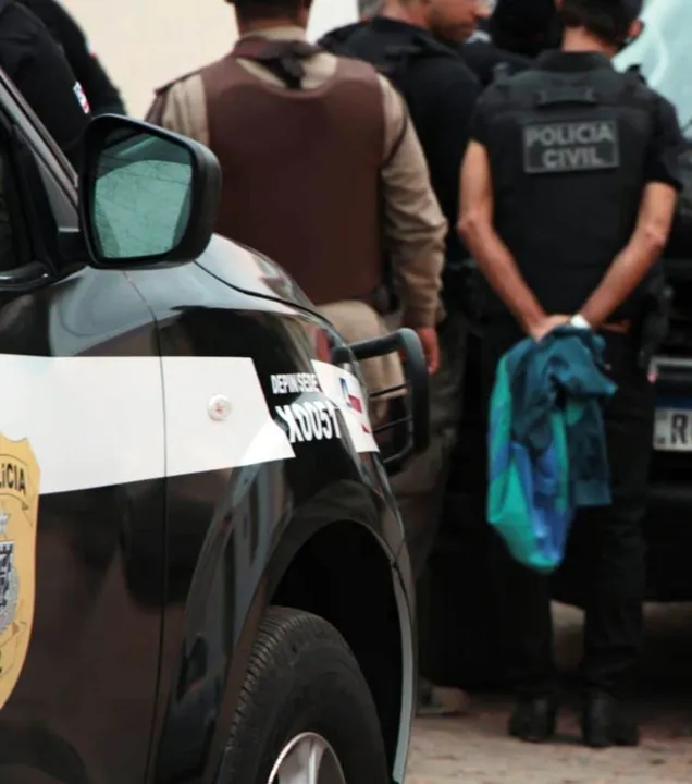 Suspeito praticou o crime na companhia de uma mulher, que está sendo procurada | Foto: Tony Silva | Ascom PC