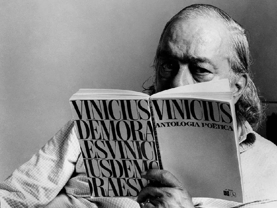 Vinicius de Moraes é uma verdadeira lenda da poesia nacional
