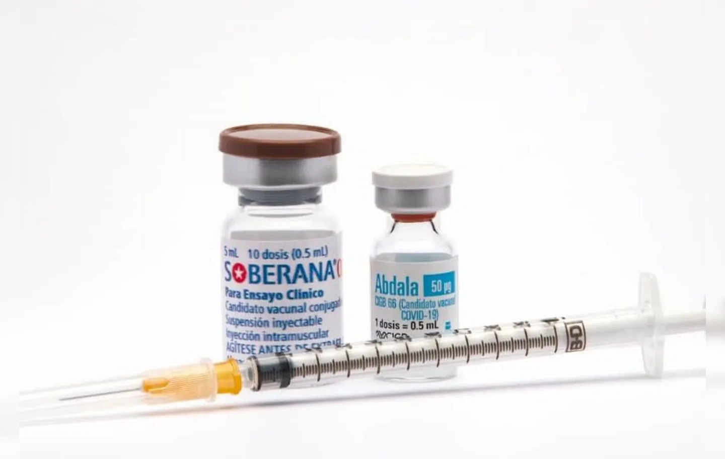 Imunizante Abdala é desenvolvido pelo Instituto Finlay de Vacinas e pelo CIGB | Reprodução | Twitter: @DiazCanelB