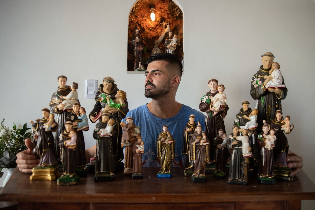 Imagem ilustrativa da imagem Devoto de Santo Antônio explica costumes que envolvem a religiosidade
