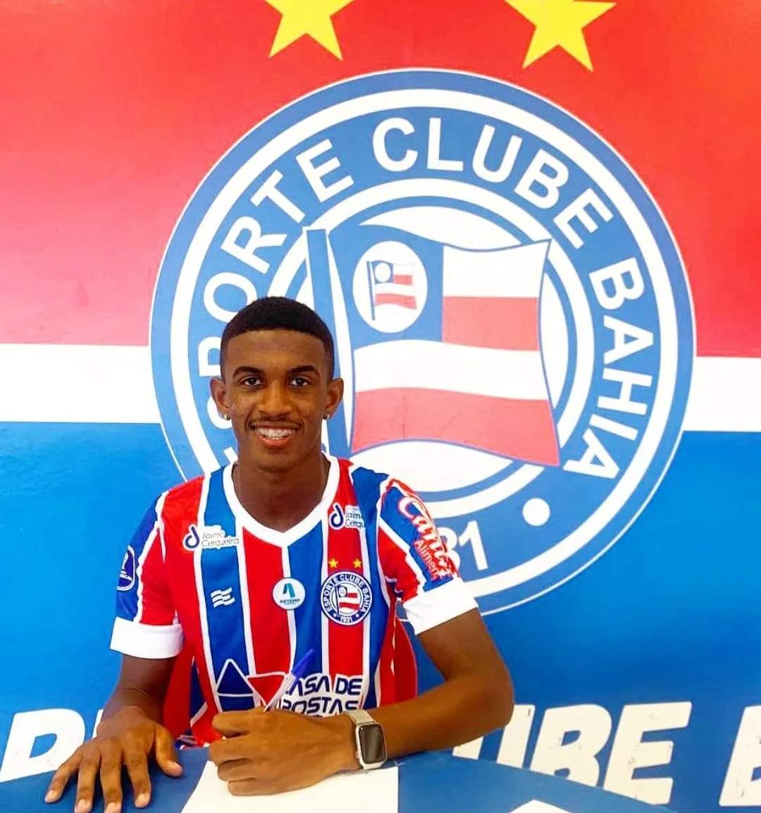 Douglas estreou pelo time profissional com 16 anos, em 2019 | Foto: Divulgação | ECBahia