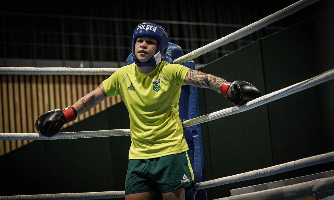 A boxeadora Bia Ferreira é uma das principais apostas para a medalha | Foto: Rafael Bello | COB