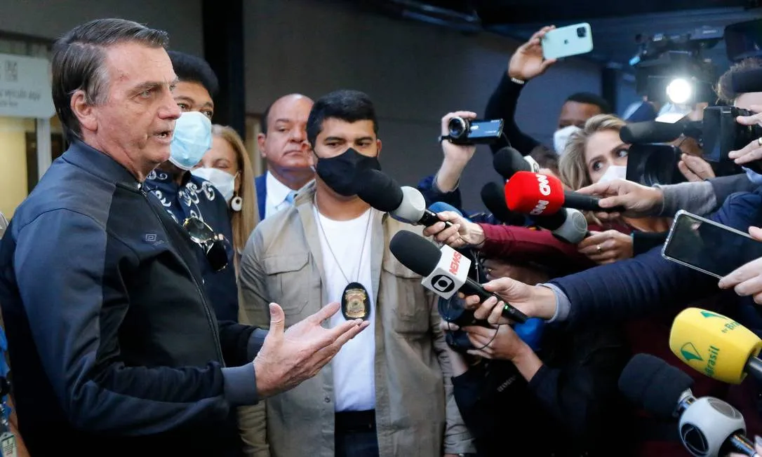 Bolsonaro voltou a defender tratamentos alternativos para a covid-19 | Foto: Miguel Schinchariol | AFP