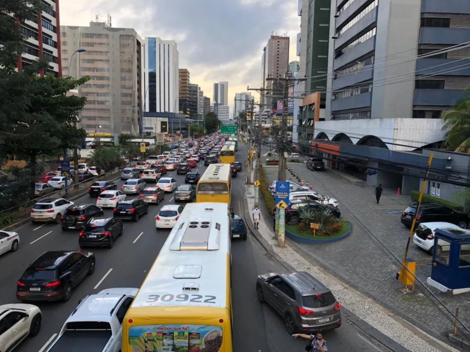 Bloqueio ocorrerá por conta das obras de duplicação do viaduto LIP | Nelson Luis | Ag. A TARDE