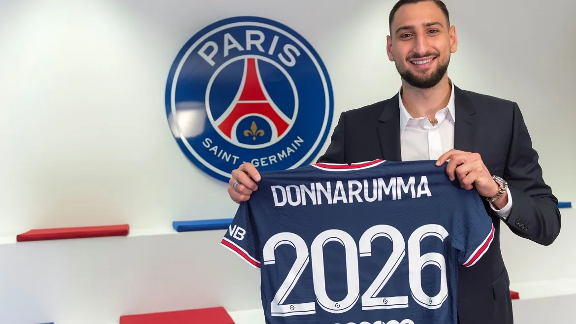 O goleiro de 22 anos chega ao PSG após encerrar seu contrato com o Milan | Foto: Divulgação | PSG