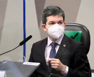Randolfe Rodrigues vai receber a Légion d'honneur, mais alta honraria da França