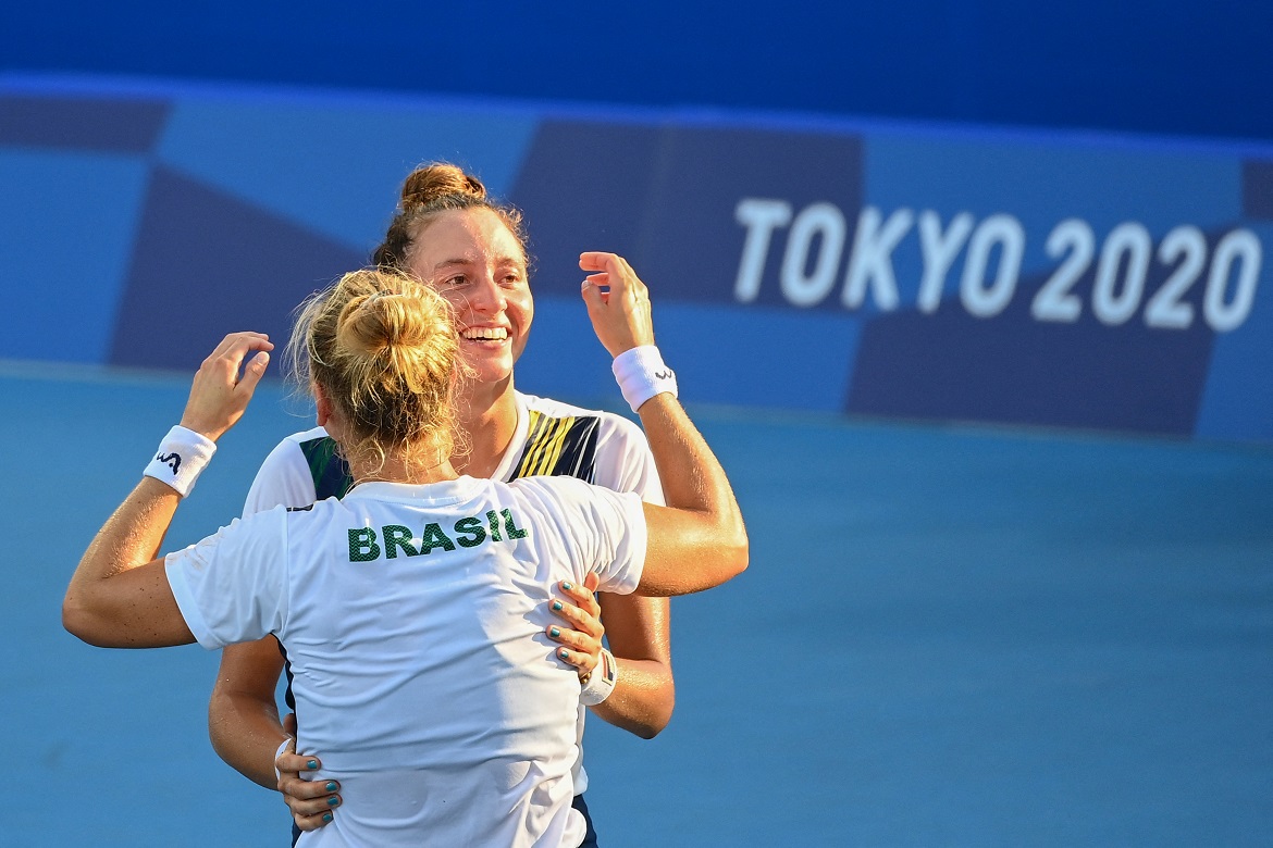 Laura Pigossi e Luísa Stefani em Tóquio: a saga da dupla brasileira de tênis  que é sensação nos Jogos Olímpicos