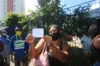 Pontos de vacinação em Salvador registram filas intensas nesta terça