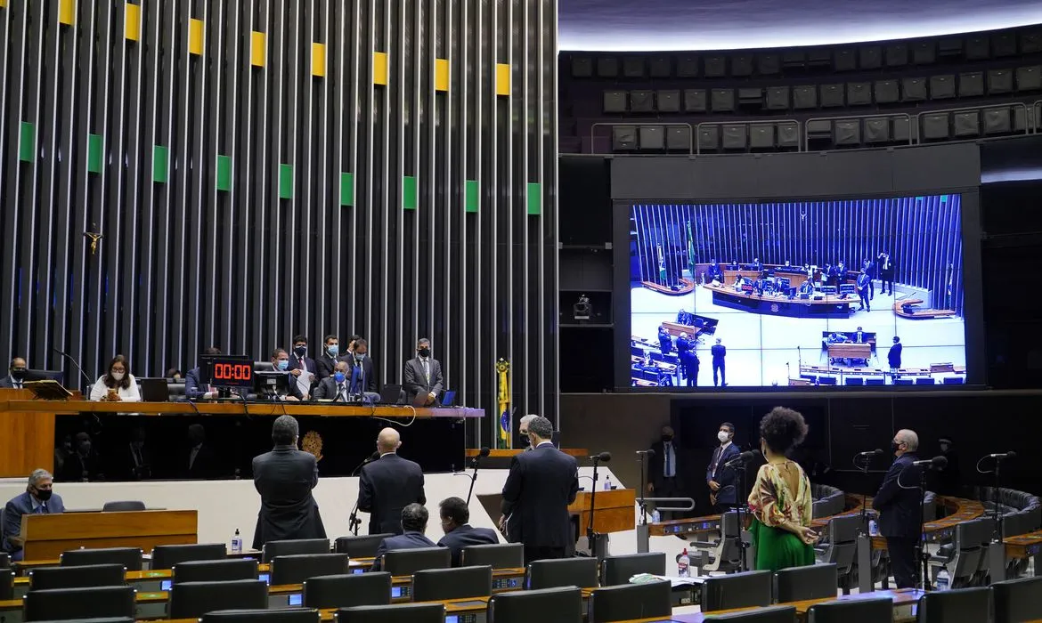 Texto precisava de 308 votos no plenário, mas só alcançou 229 | Foto: Pablo Valadares | Câmara do Deputados