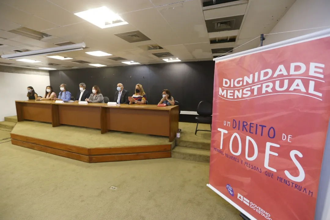 O lançamento ocorreu no auditório do prédio da Secretaria de Políticas para as Mulheres da Bahia | Foto: Carol Garcia | GOV-BA