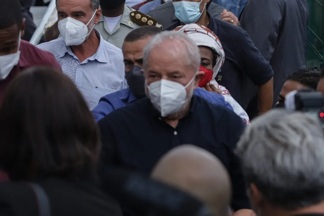 Ex-presidente Lula se encontrou na Assembleia com representantes de movimentos sociais | Foto: Uendel Galter/ AG A TARDE