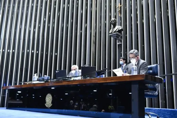 Proposição acrescenta no Código Penal uma nova seção para tipificar dez crimes contra a democracia em cinco capítulos | Foto: Reprodução | Agência Senado