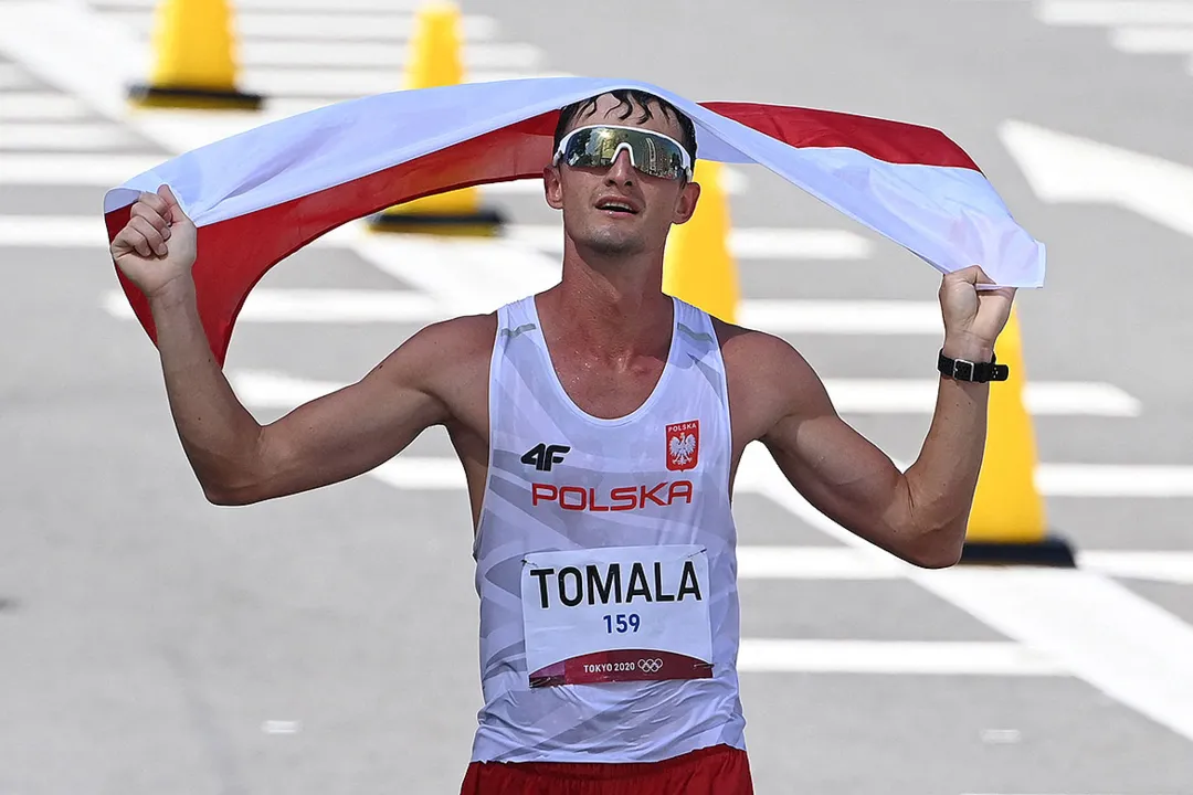 Tomala completou a distância em 3 horas, 50 minutos e 8 segundos | Foto: Charly Triballeau | AFP