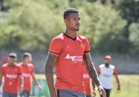 Sem atuar desde julho, Ygor Catatau rescinde contrato com o Vitória