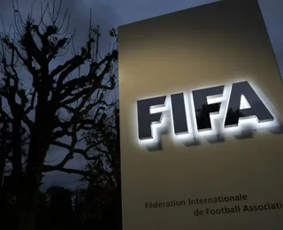 Fifa reduz sanção ao México por gritos homofóbicos de torcedores