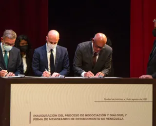 Governo e oposição iniciam novo diálogo para resolver crise na Venezuela