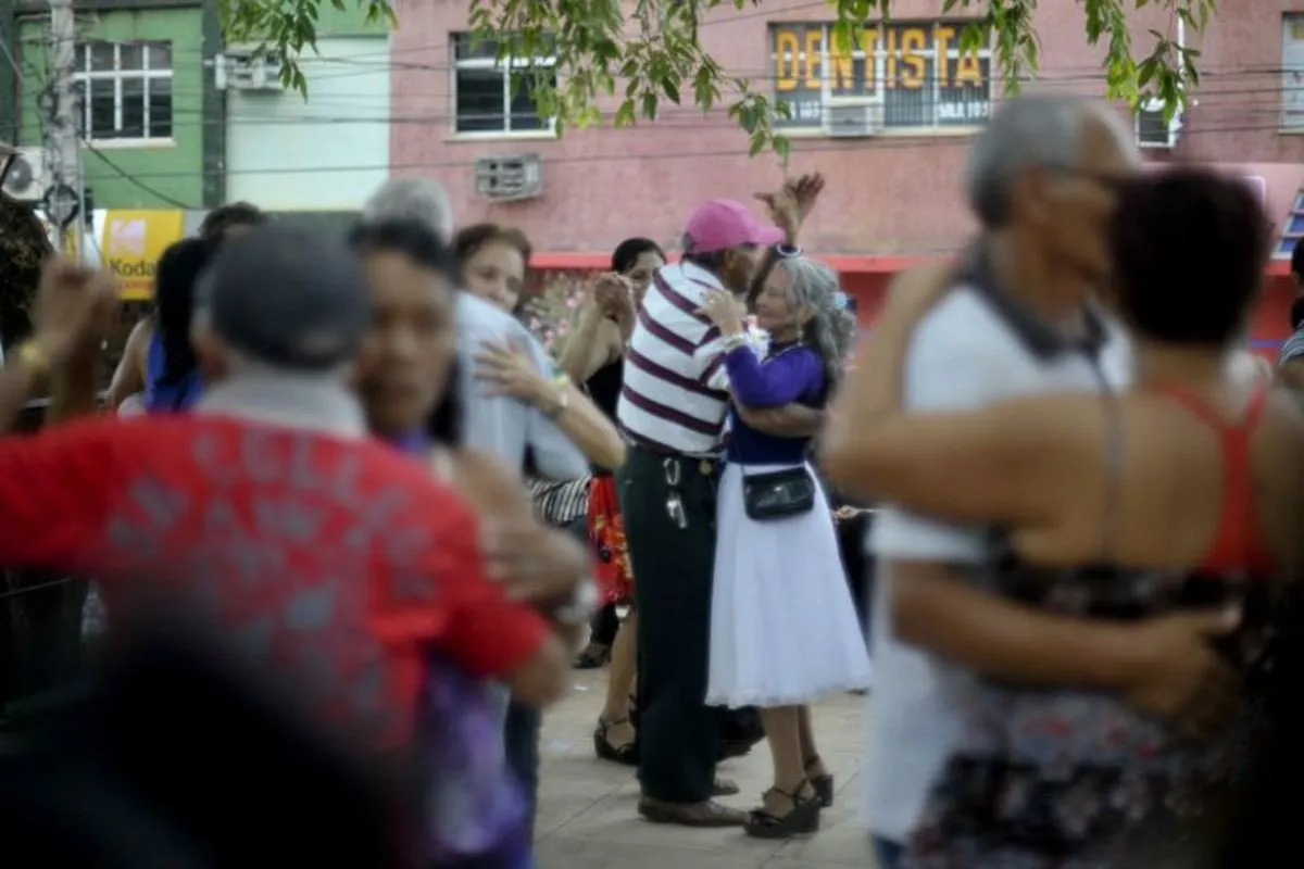 Cuidar das pessoas de idade é um indicativo do desenvolvimento civilizatório de uma sociedade | Foto: Marcello Casal Jr. | Agência Brasil