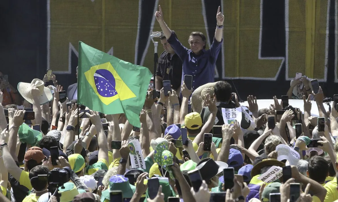 Bolsonaro discursou para apoiadores em Brasília | Foto: Fabio Rodrigues Pozzebom / Agência Brasil