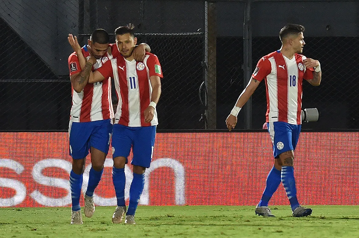 Com o triunfo, o Paraguai chegou a 11 pontos, mas se manteve na sexta posição | Foto: Norberto Duarte | AFP