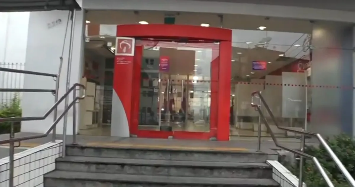 Agência que fica em Brotas foi invadida durante a madrugada desta quinta | Foto: Reprodução | TV Bahia