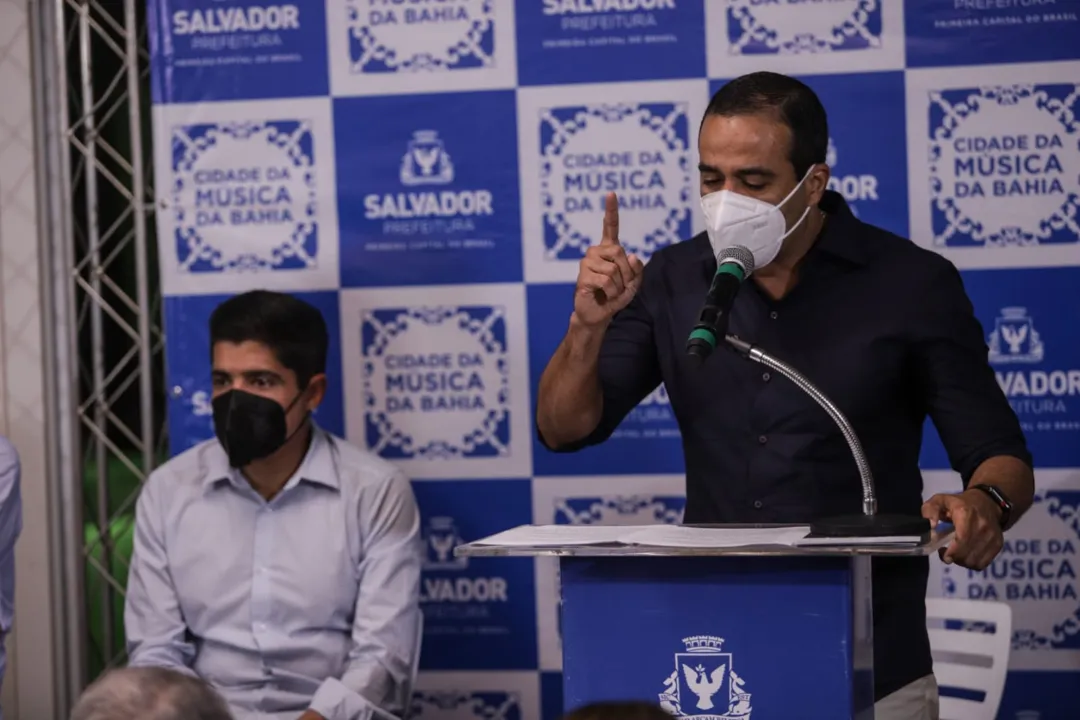 A inauguração contou com a presença de autoridades políticas | Foto: Uendel Galter | Ag A Tarde