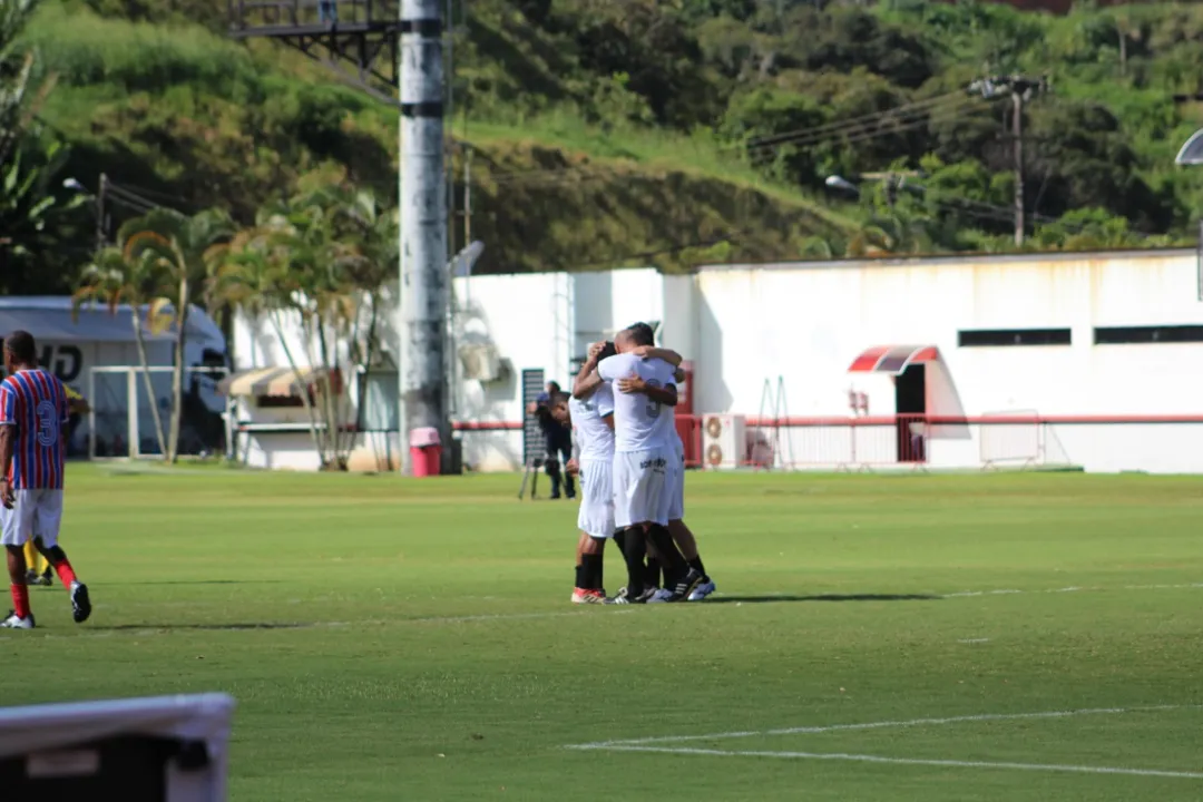 Gols dos jogo foram marcados por Nadson e Allan Delon | Foto: Divulgação | EC Vitória