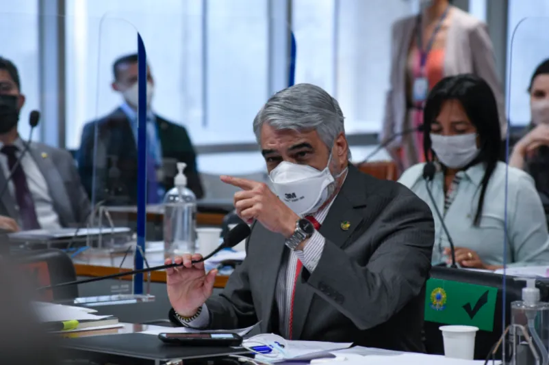 Na sua vez de falar, o petista disse que o empresário bolsonarista é "réu confesso", mas que não "afinou" e tem reforçado a sua posição negacionista e a favor dos medicamentos ineficazes contra a Covid-19 em seu depoimento I Foto: Roque Sá I Agência Se...