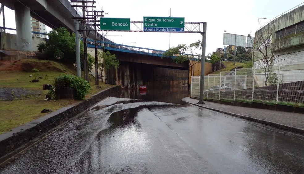 Segundo a Transalvador, a Secretaria de Manutenção da Cidade (Seman) foi acionada | Foto: Divulgação | Transalvador