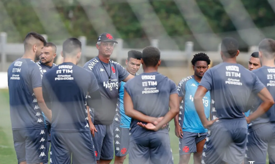 Técnico dirigiu o Cruzmaltino em 12 jogos | Foto: Rafael Ribeiro | Vasco