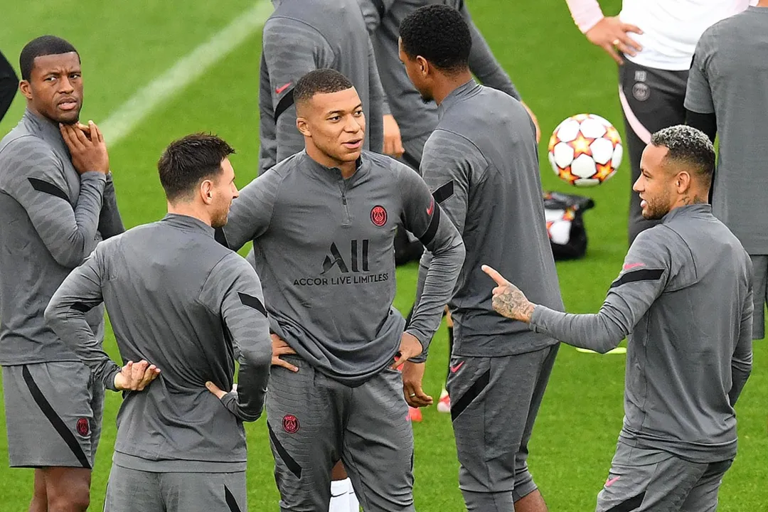 Atacantes devem entrar em campo contra o Club Brugge | Foto: John Thys | AFP