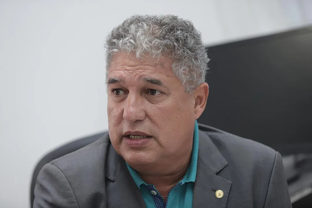 Deputado Rosemberg Pinto (PT), líder do governo na Assembleia Legislativa da Bahia | Foto: Uendel Galter | Ag. A TARDE | 10.01.2020