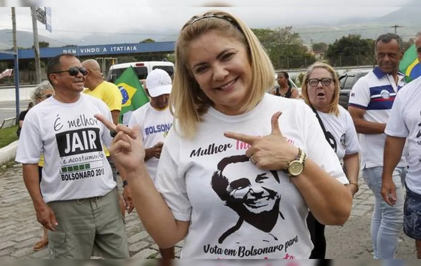 As empresas de Ana Cristina são citadas em relatórios de inteligência financeira na investigação sobre suposta "rachadinha" no gabinete do vereador Carlos Bolsonaro | Foto: Reprodução | Redes Sociais