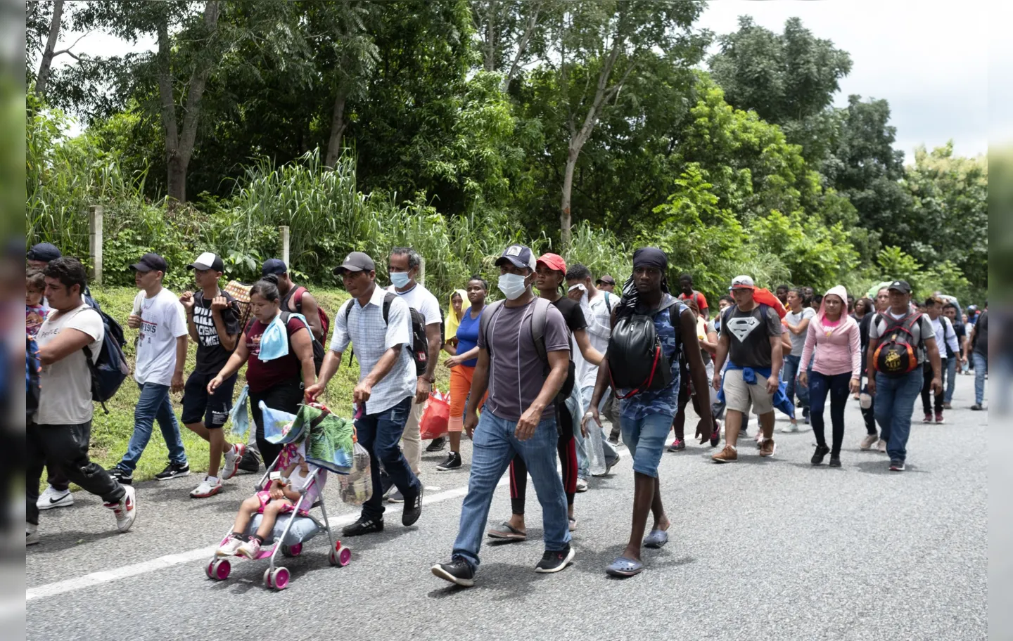 Nova caravana de cerca de 300 migrantes partir do sul do México
