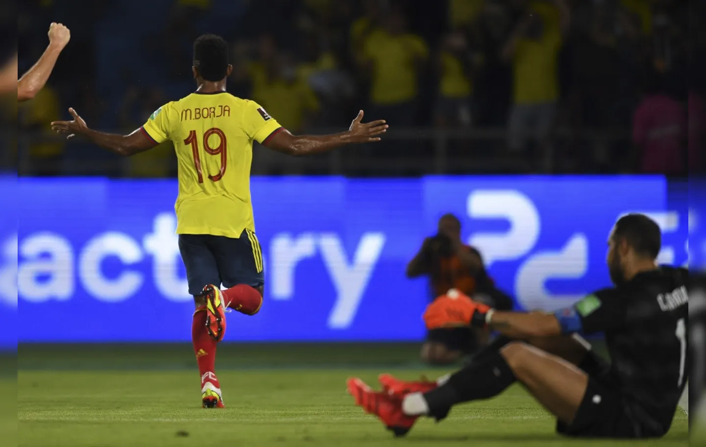 Com o resultado, a Colômbia chegou a 13 pontos e segue na quinta colocação das eliminatórias | Foto: Juan Barreto | AFP