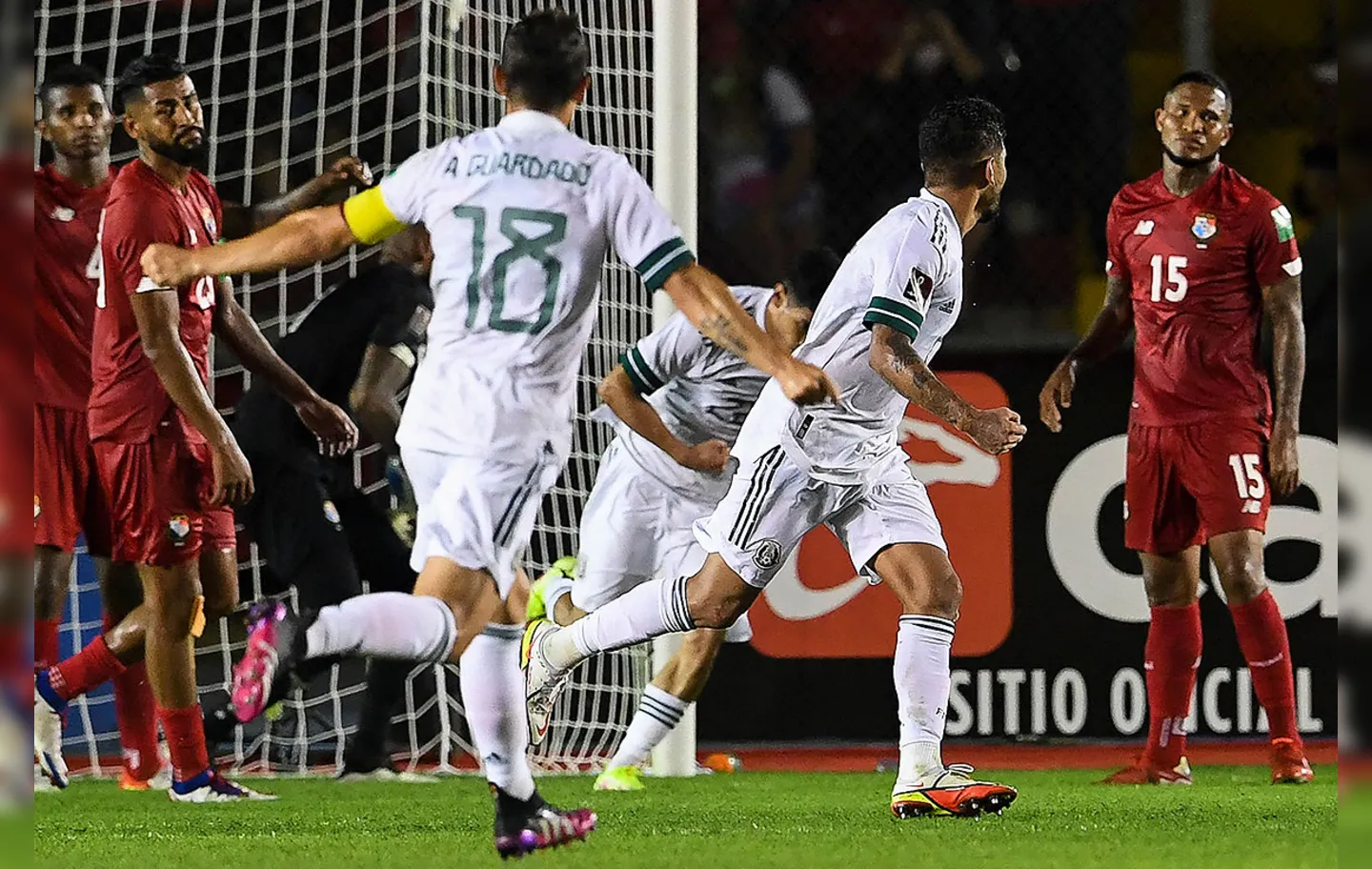 Com este empate, o México, que não sofreu nenhuma derrota, soma 7 pontos em três partidas do octogonal | Foto: Rogelio Figueroa | AFP