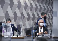 Juristas indicam à CPI possíveis crimes de Bolsonaro na gestão da pandemia