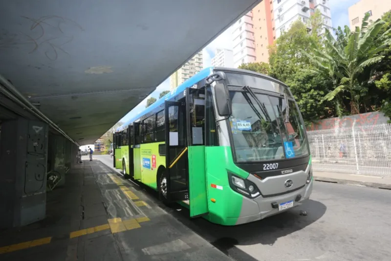 Ônibus elétricos começam a ser testados nas ruas de Salvador