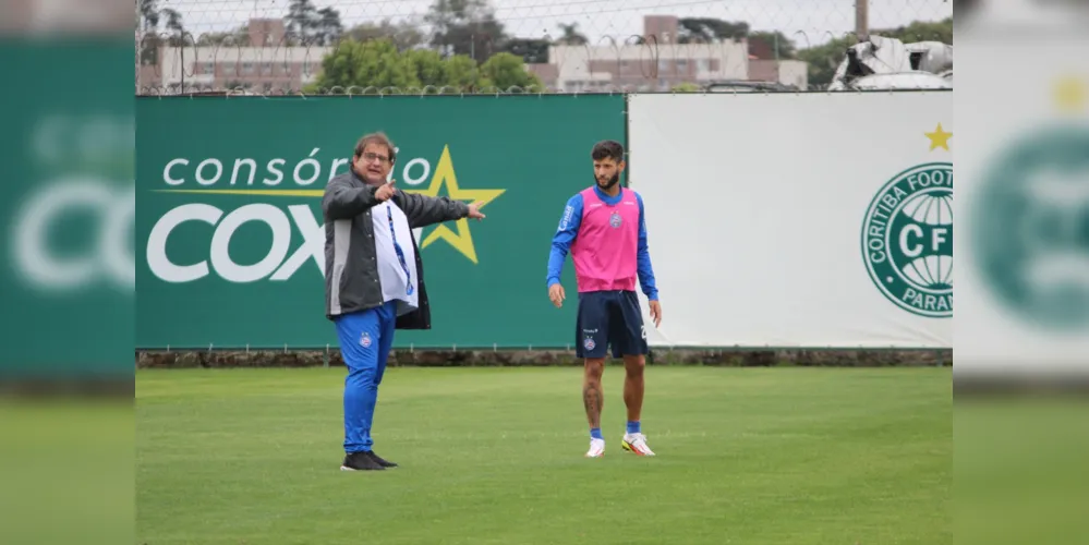 Em dois dias de treino, Guto tem tentado fazer ajustes | Foto: Vitor Tamar | EC Bahia